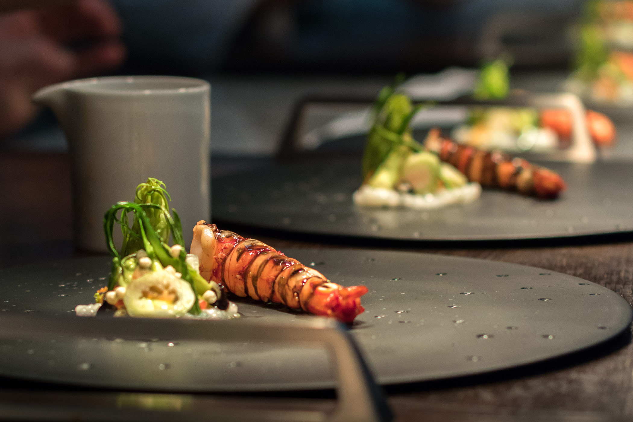 OCULAR-Online-Lifestyle-Magazin-Budapest-Balaton-gourmet-séf-ínyenc-recept-mit-főzzek-inspiráció-Rosengarten-Simon-Taxacher-Hibiskus-Sorbet-03